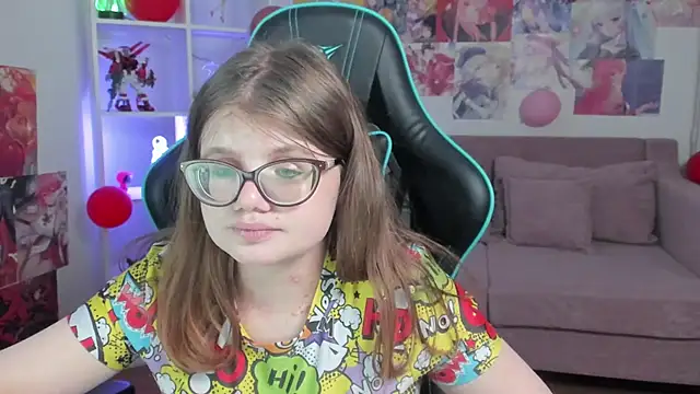 ChloeHalses Live XXX Chat