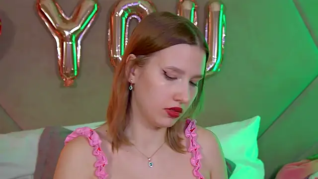 LiliLinn: απευθείας συνομιλία ΧΧΧ