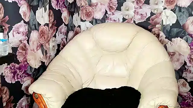 Chatroom XXX en direct de NASSYMIA03