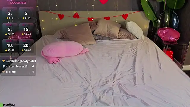 Carrie_Roberts 现场XXX聊天