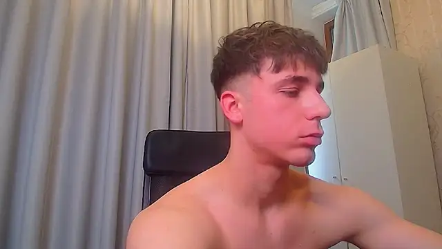 Онлайн чат XXX KellenWest