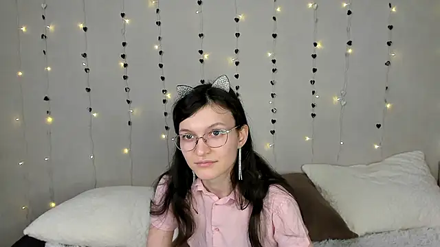 ThoraMarola 现场XXX聊天