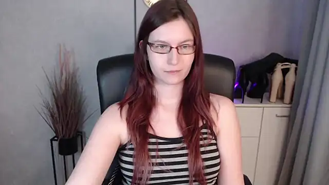 عرض كام emmaxDelight