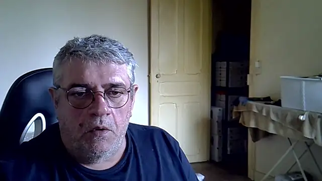 Pertunjukan Kamera Web _hippo_