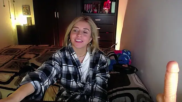 saradiazxxx: απευθείας συνομιλία ΧΧΧ