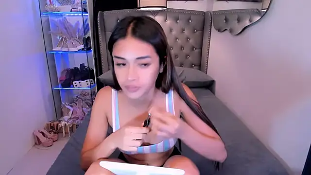 Lars_empressのライブXXXチャット