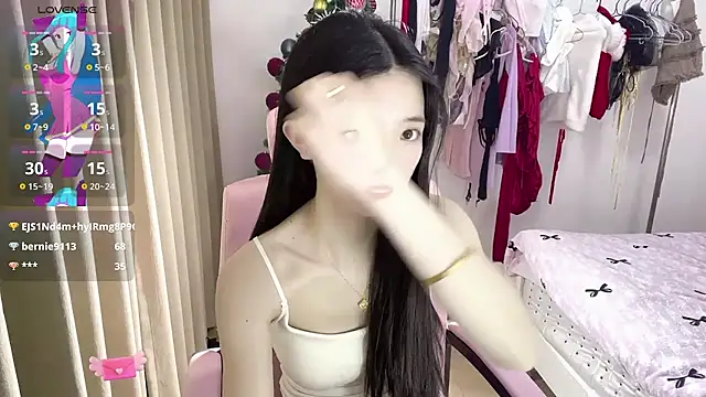 OiOi-666 live XXX chat