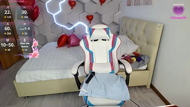 aliicemeow 现场XXX聊天