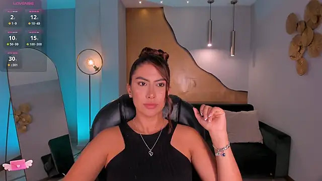 Živý XXX chat ArianaDumont