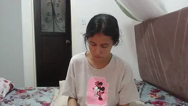 Chat +18 de nathaly_jones_ ao vivo