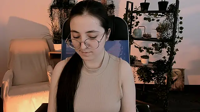 VirtuallVoyant Chat XXX live