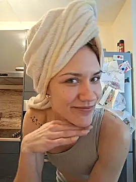 XXX chat uživo modela SlimBellaa