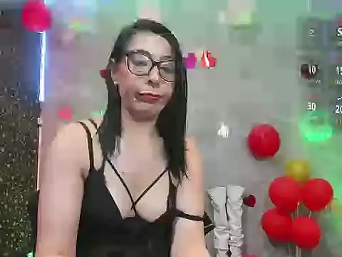 แชท XXX สดของ adellelennoxx