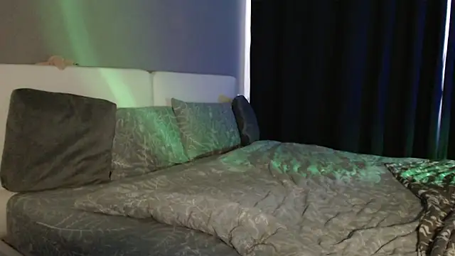 Reyleys: онлайн-секс-чат