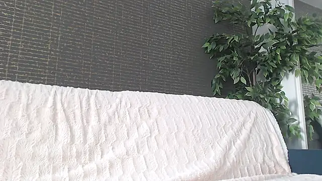 TinyBlair Chat XXX live