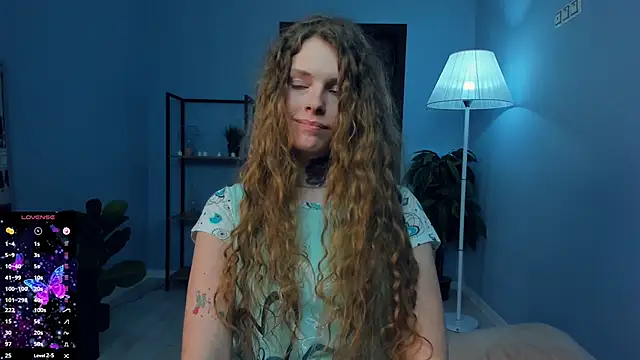 Chat XXX en directo de RayaNenlia