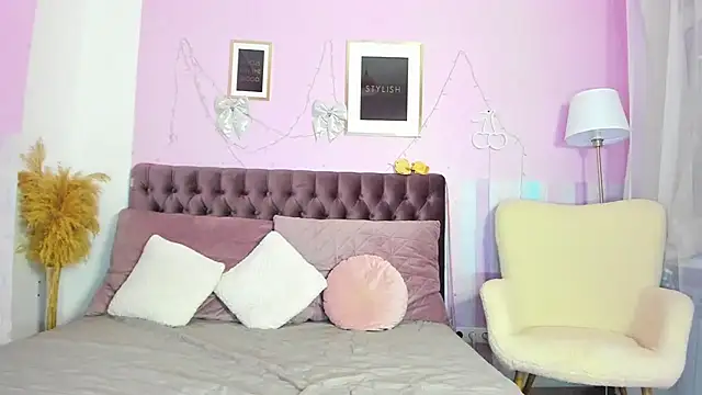 Evalaniss: απευθείας συνομιλία ΧΧΧ