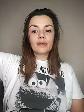 Chat +18 de KrissSexi ao vivo