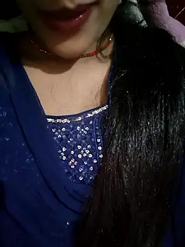 Eshwari_Chopra: διαδικτυακό σόου στην κάμερα