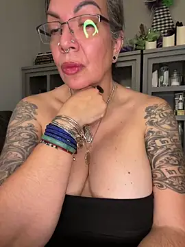 dieseldame1313 Live XXX-Chat