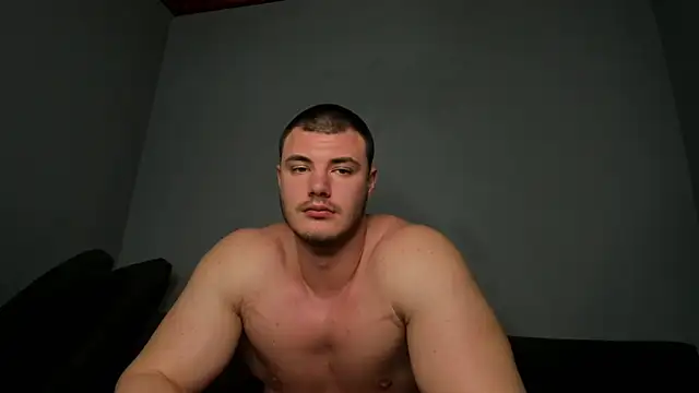 Show de Troy_Bigtitan na webcam