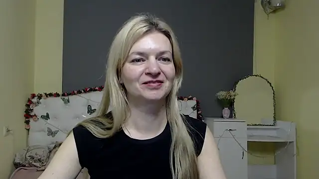 MelissaTyler Show in webcam