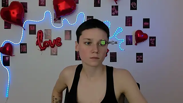 Živý XXX chat emi_fade