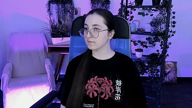 VirtuallVoyant's Live XXX Chat