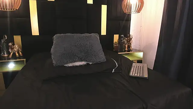 Lucio__Fox's Webcam Show