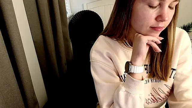 Show modela Just_L0VE_me na web-kameri