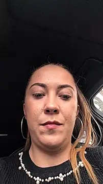 Pokazy przed kamerką – Risky_julia2330