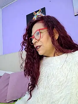 Scarlet_curly8a Adlı Modelin Canlı XXX Sohbeti