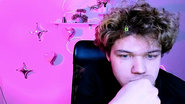 lucas_long_ live XXX chat