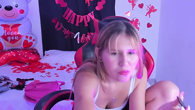 Bella_Blanca Adlı Modelin Web Kamerası Şovu