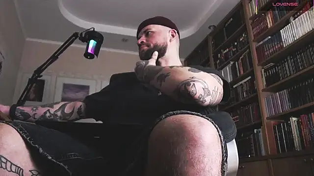 Chat +18 de FindomJason ao vivo