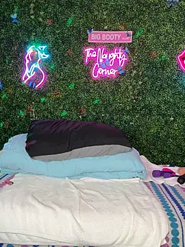 RenaThickAss – Kamerová šou