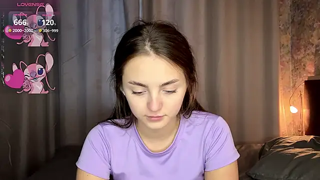 LoraDavi live XXX chat