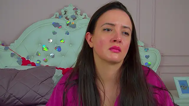 ElinaBellucci – Naživo XXX chat