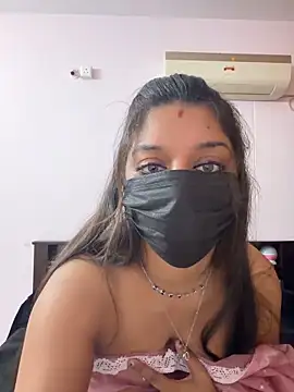 Sirishateluguammai webkamerás műsora