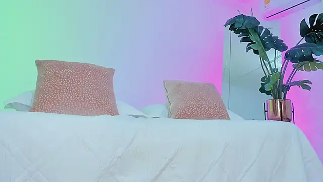 JANYLOVE__: онлайн-секс-чат