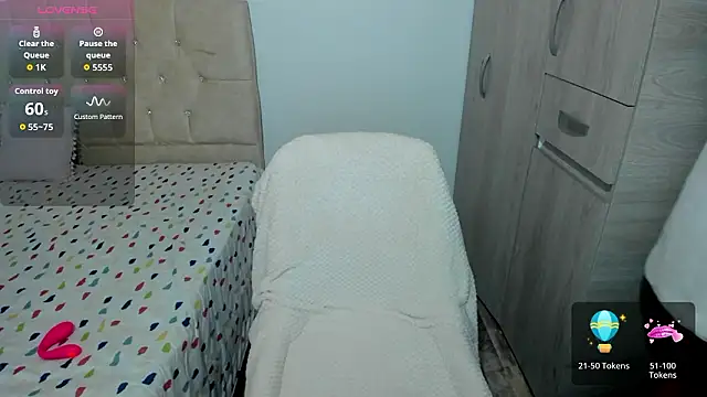 Chat XXX en directo de emily1_