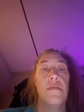 Sunflower0025 – Live XXX-chat