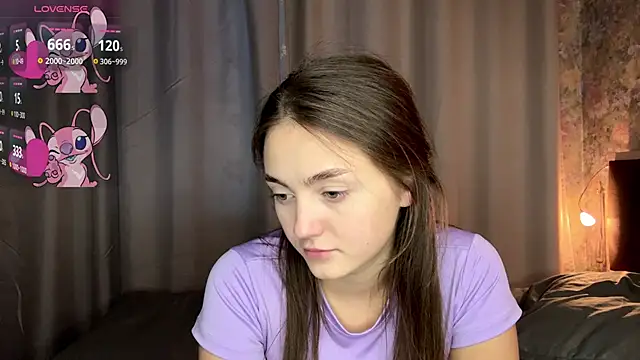 Czat XXX na żywo – LoraDavi