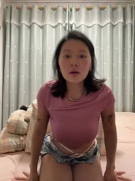 ruanruan05 在線直播表演