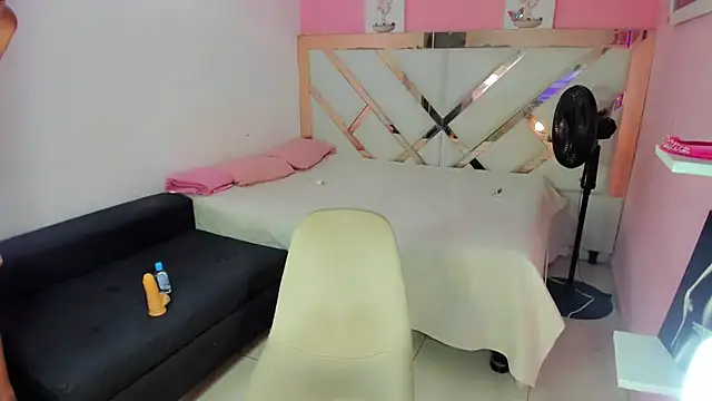 دردشة Ashley_Alexa الجنسية المباشرة