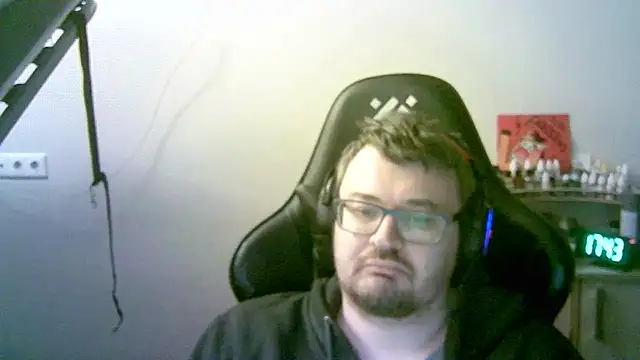 SirAbuser Chat XXX in diretta