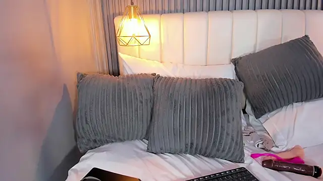 LunaKarther live XXX chat