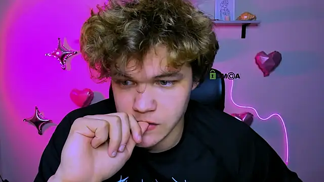 lucas_long_ live XXX chat