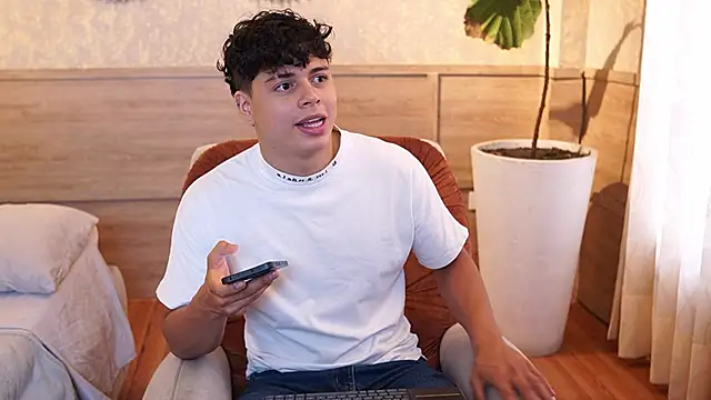 Ethan_occonor Chat XXX live