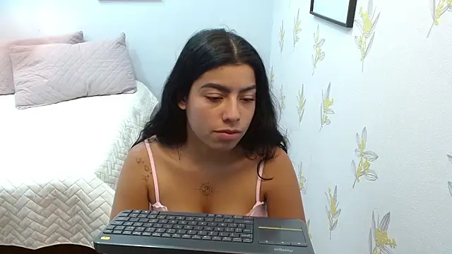 Chat XXX en directo de Laia_white